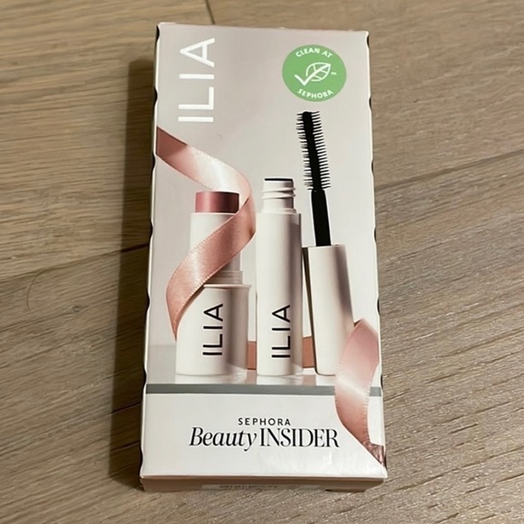 Ilia Mini Gift Set (Mini Mascara & Multistick) - Picture 1 of 2